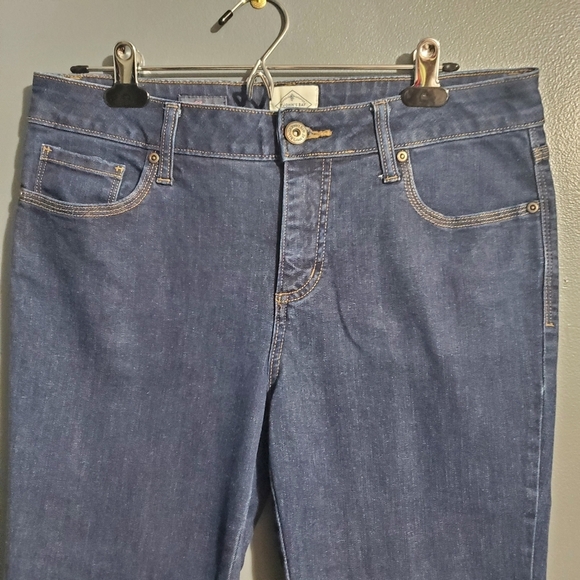 St Johns Bay Crop Womens Jeans Dark Wash Size 8 - Picture 2 of 6